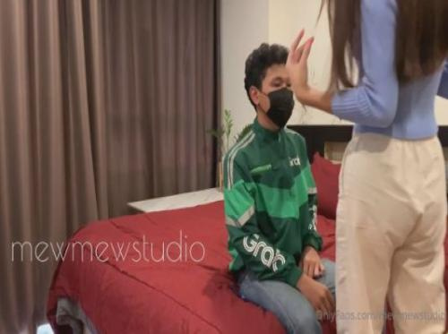 Cewek Cantik Godain Abang Grab Polos